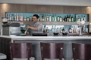 thumbnail: Bar (on property)