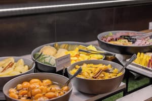 thumbnail: Restaurant