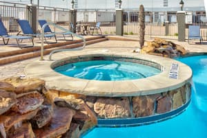thumbnail: Pool