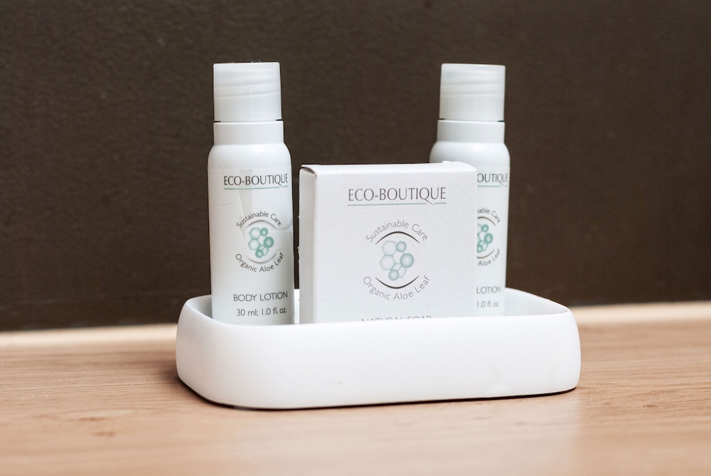 Bathroom amenities