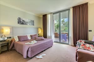 thumbnail: Interior