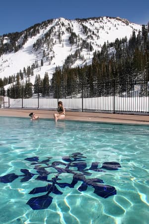thumbnail: Outdoor pool