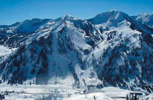 thumbnail: Skiing