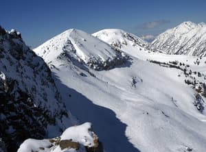 thumbnail: Skiing