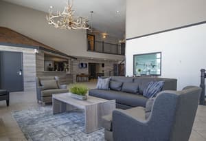 thumbnail: Lobby lounge