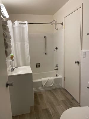 thumbnail: Bathroom