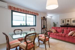 thumbnail: In-room dining