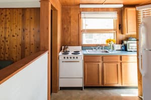 thumbnail: In-room dining