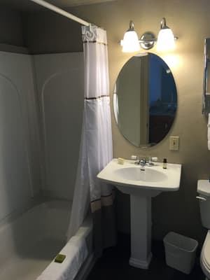 thumbnail: Bathroom