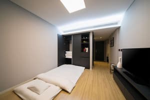 thumbnail: Room