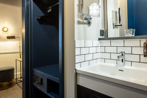 thumbnail: Bathroom amenities