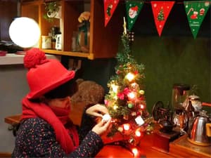 thumbnail: Bar (on property)