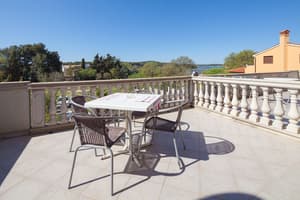 thumbnail: Balcony