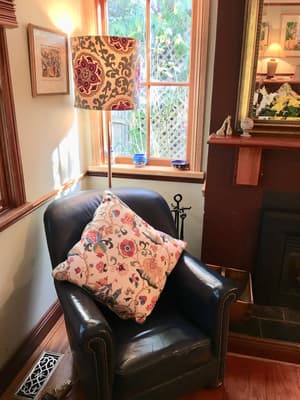 thumbnail: Interior detail