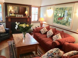 thumbnail: Interior detail