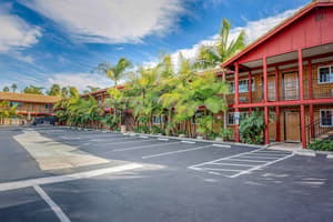 thumbnail: Exterior