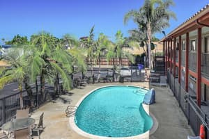 thumbnail: Outdoor pool