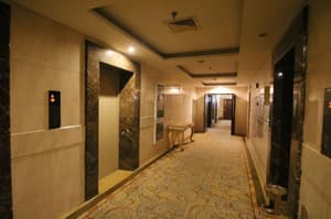thumbnail: Hallway
