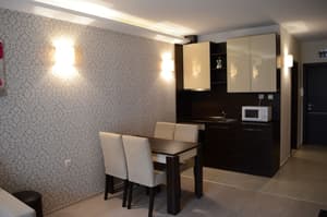thumbnail: In-room dining