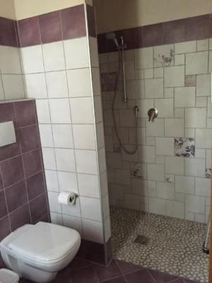 thumbnail: 75008110.jpg
