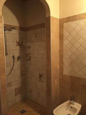 thumbnail: 75008099.jpg