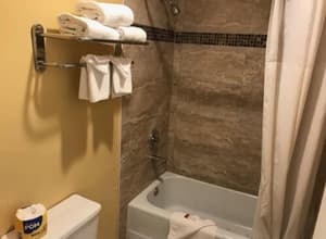 thumbnail: Bathroom