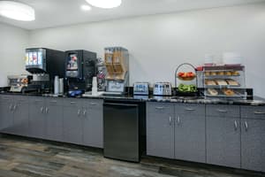 thumbnail: Breakfast area