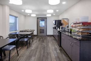 thumbnail: Breakfast area