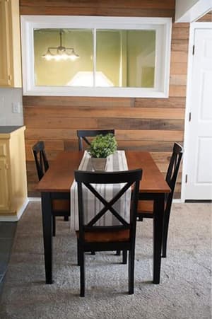 thumbnail: In-room dining