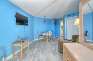 thumbnail: Living area