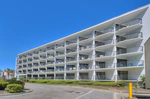 thumbnail: Exterior