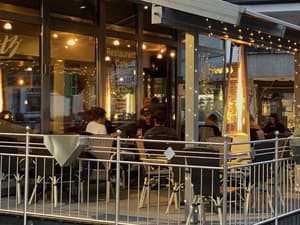 thumbnail: Restaurant