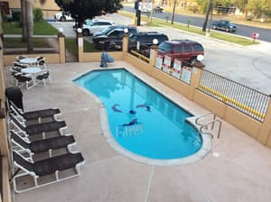 thumbnail: Outdoor pool
