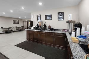 thumbnail: Breakfast area
