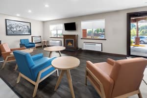 thumbnail: Lobby sitting area
