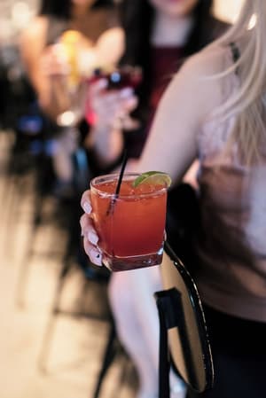thumbnail: Bar (on property)