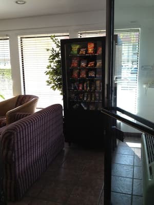 thumbnail: Vending machine