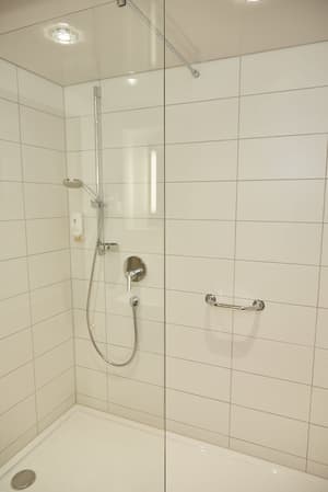 thumbnail: Bathroom shower