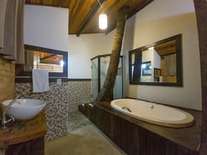 thumbnail: Deep soaking bathtub