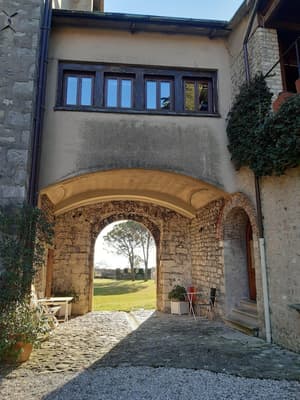 thumbnail: Exterior