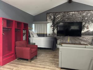 thumbnail: Room