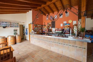 thumbnail: Sports bar