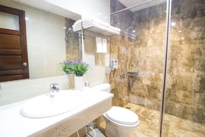 thumbnail: Bathroom