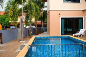 thumbnail: Private pool
