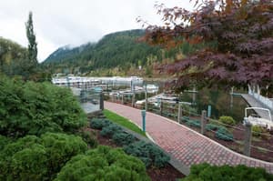 thumbnail: Exterior