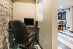 thumbnail: Business center