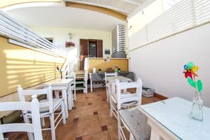 thumbnail: Breakfast area