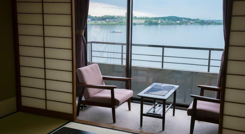 Restaurant-cafeteria