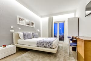thumbnail: General view