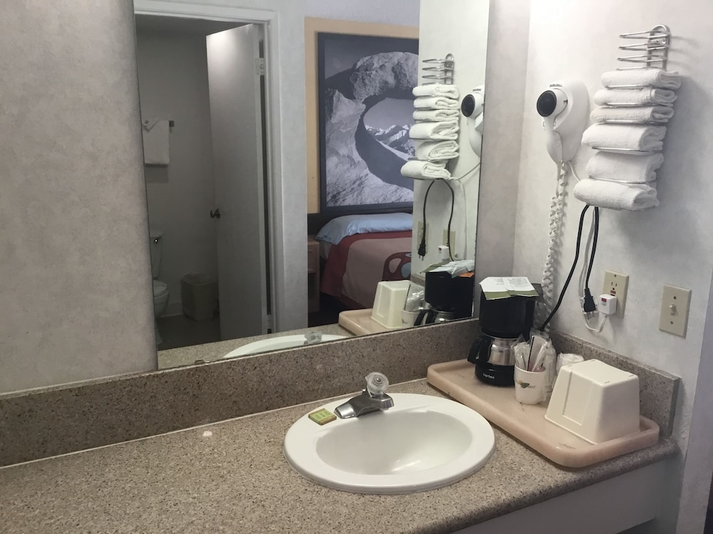 Bathroom amenities